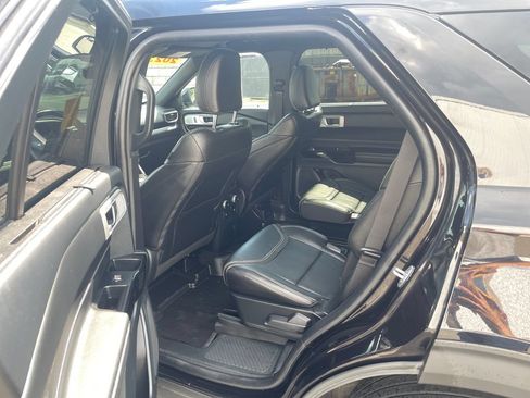 Used 2023 Ford Explorer ST w/ Equipment Group 401A AWD/4WD image 32