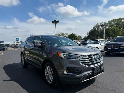 Used 2022 Ford Edge SEL AWD/4WD image 3