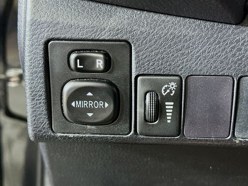 Used 2016 Toyota Corolla S image 16