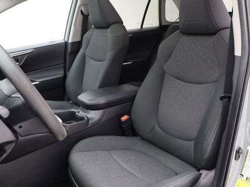 Used 2023 Toyota RAV4 XLE w/ Convenience Package image 15