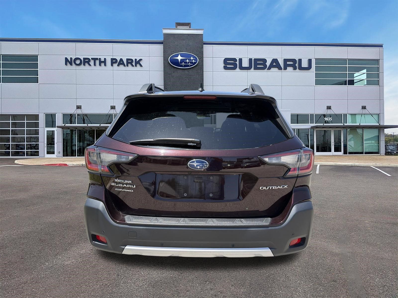 Used 2024 Subaru Outback Limited AWD/4WD image 4