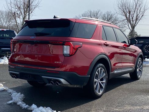 Certified 2025 Ford Explorer Platinum w/ Ultimate Package image 4