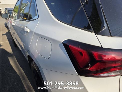 Used 2023 Chevrolet Equinox LT w/ LPO, Floor Liner Package AWD/4WD image 5