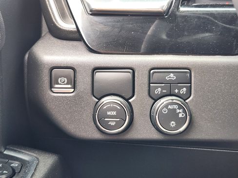 Used 2023 Chevrolet Silverado 1500 LT image 21