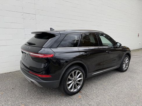 Used 2020 Lincoln Corsair AWD w/ Premium Package image 3