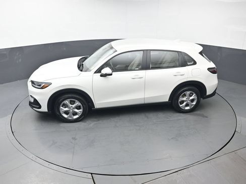 Certified 2024 Honda HR-V LX image 36