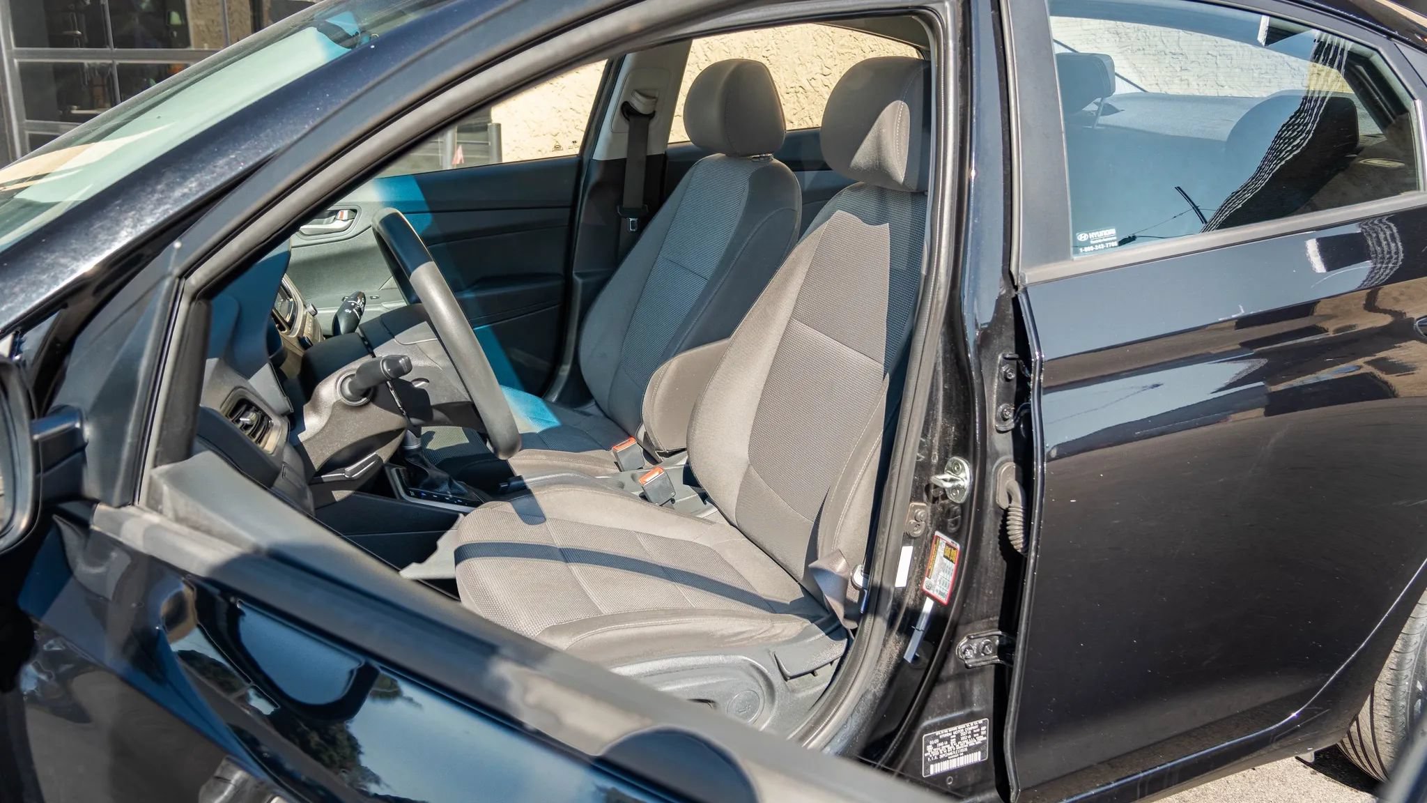 Used 2020 Hyundai Accent SE FWD image 14