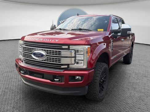 Used 2019 Ford F250 Platinum w/ Platinum Ultimate Package AWD/4WD image 8