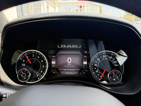 Used 2022 RAM 1500 Big Horn AWD/4WD image 13