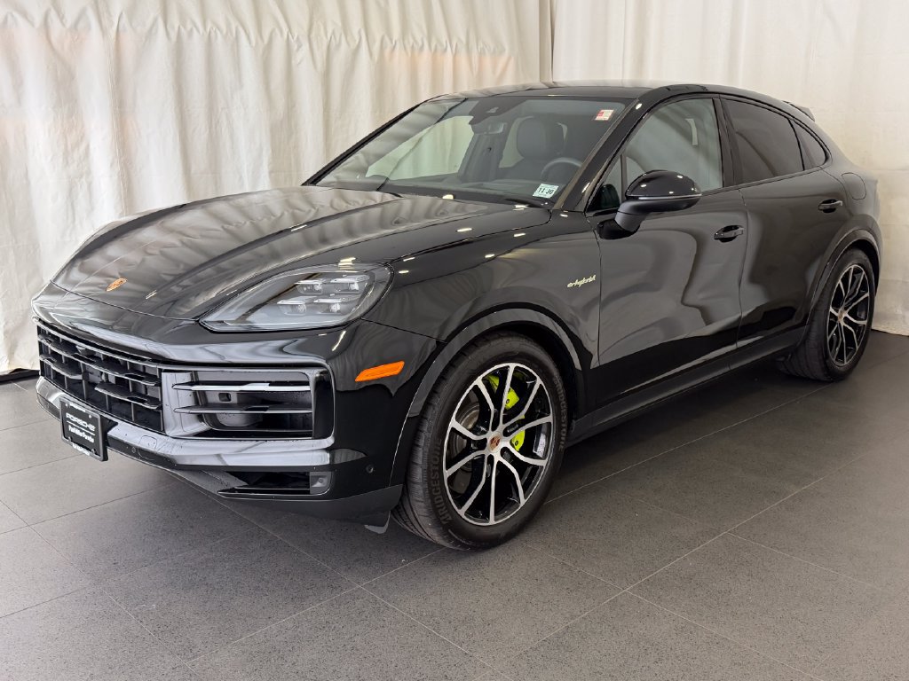 Certified 2025 Porsche Cayenne E-Hybrid Coupe AWD/4WD 360° Tour