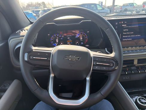 Used 2024 Chevrolet Colorado ZR2 w/ LPO, Flex Utility Package image 11