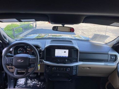 Used 2023 Ford F150 XLT image 32