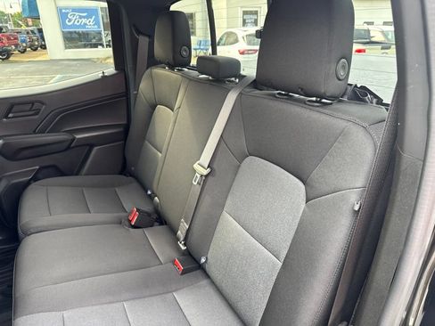 Used 2024 Chevrolet Colorado Trail Boss w/ Technology Package AWD/4WD image 30