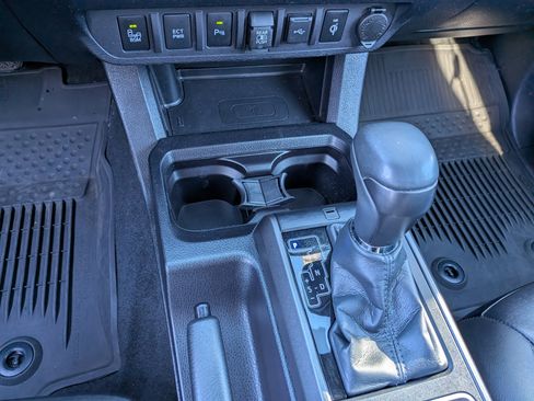 Certified 2023 Toyota Tacoma TRD Off-Road w/ TRD Premium Off Road Package image 37