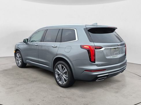 Certified 2023 Cadillac XT6 Premium Luxury image 3