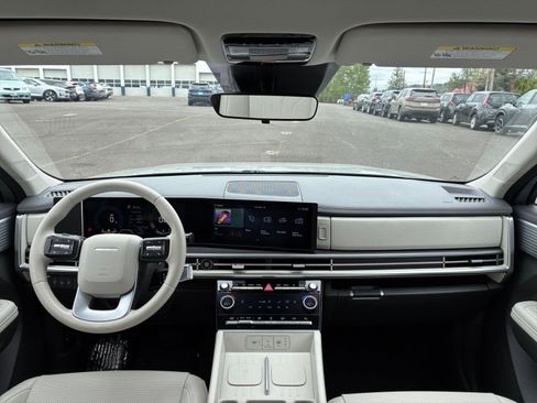 Used 2025 Hyundai Santa Fe SEL AWD/4WD image 38