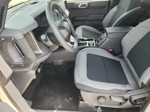New 2026 Ford Bronco 4-Door w/ Sasquatch Package AWD/4WD image 10