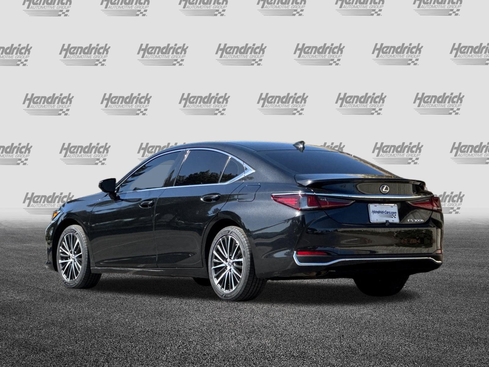 Used 2024 Lexus ES 300h w/ Premium Package FWD image 7