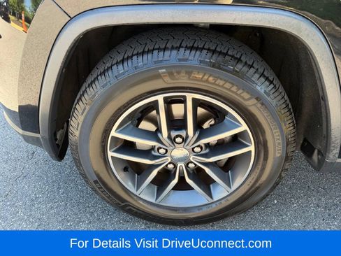 Certified 2017 Jeep Grand Cherokee Limited AWD/4WD image 13
