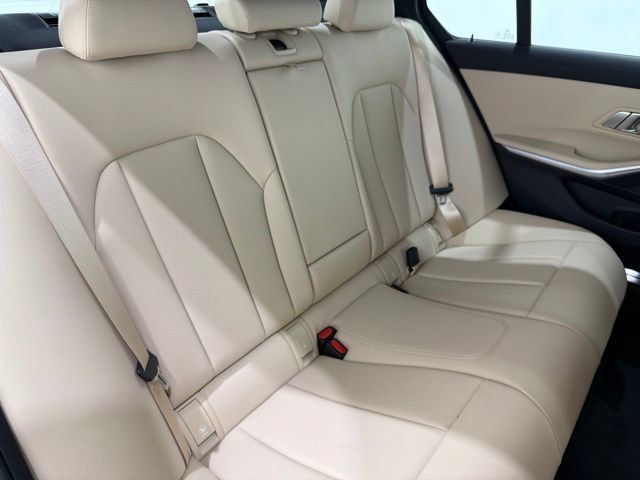 Used 2020 BMW 330i xDrive Sedan w/ Convenience Package AWD/4WD image 22