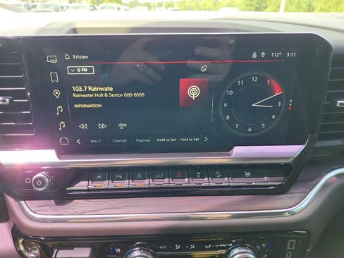 Certified 2024 GMC Sierra 1500 SLT w/ SLT Premium Plus Package AWD/4WD image 18
