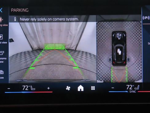 Used 2025 BMW X1 xDrive28i w/ Premium Package image 17