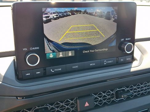 Used 2025 Honda Accord LX image 18