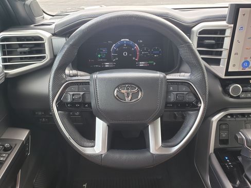 Used 2024 Toyota Tundra Platinum AWD/4WD image 15