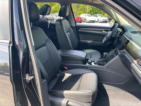 Used 2023 Volkswagen Atlas SE w/ Panoramic Sunroof Package AWD/4WD image 10