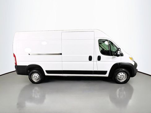 Used 2023 RAM ProMaster 2500 image 6