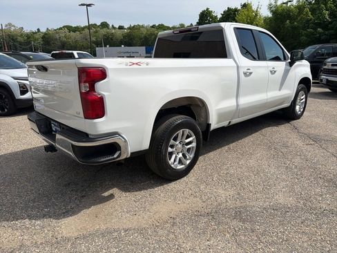 Used 2023 Chevrolet Silverado 1500 LT AWD/4WD image 6
