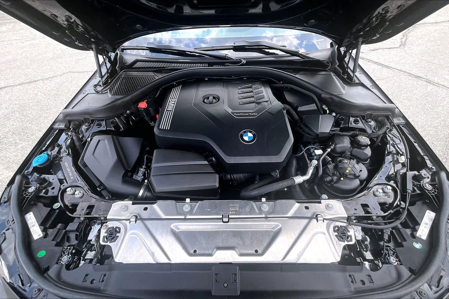 Used 2026 BMW 230i Coupe w/ Convenience Package RWD image 30