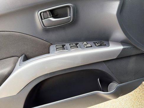 Used 2008 Mitsubishi Outlander ES FWD image 14