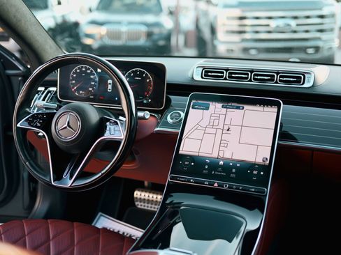 Used 2022 Mercedes-Benz S 580 4MATIC Sedan image 10