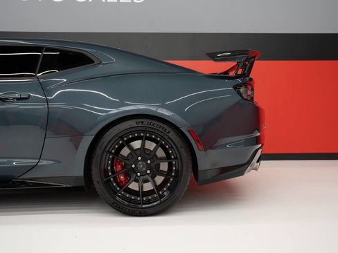 Used 2019 Chevrolet Camaro ZL1 RWD image 25