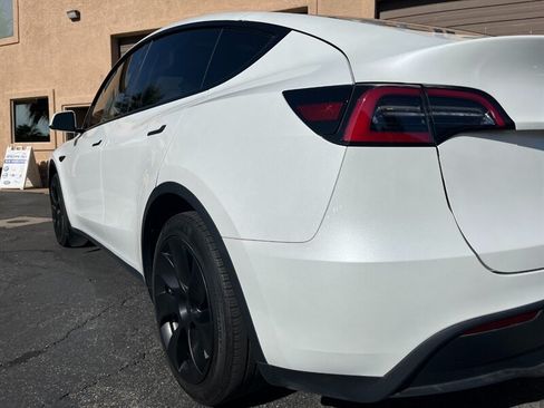 Used 2024 Tesla Model Y Long Range RWD image 23