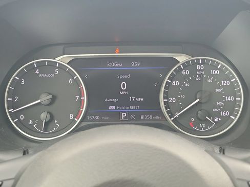 Used 2024 Nissan Sentra SV w/ Trunk Package FWD image 27