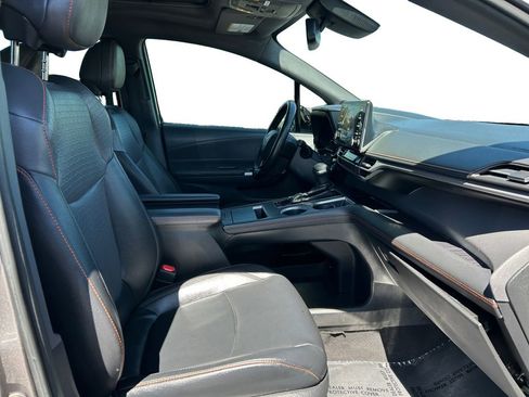 Used 2022 Toyota Sienna XSE w/ XSE Plus Package FWD image 17