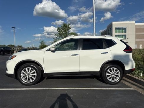 Used 2020 Nissan Rogue S w/ Special Edition Package image 5