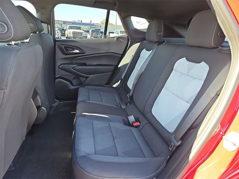 New 2026 Chevrolet Trax RS w/ Sunroof Package image 16