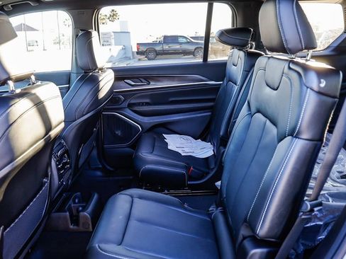 New 2026 Jeep Grand Cherokee L Limited image 22