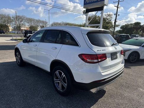 Used 2018 Mercedes-Benz GLC 300 w/ Premium Package image 6