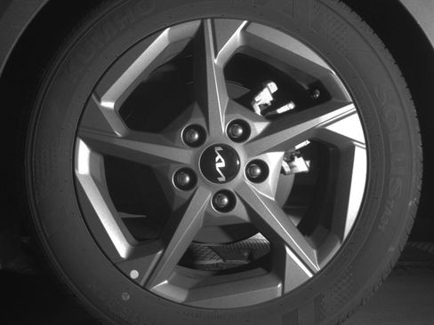 Used 2025 Kia K4 LXS image 14