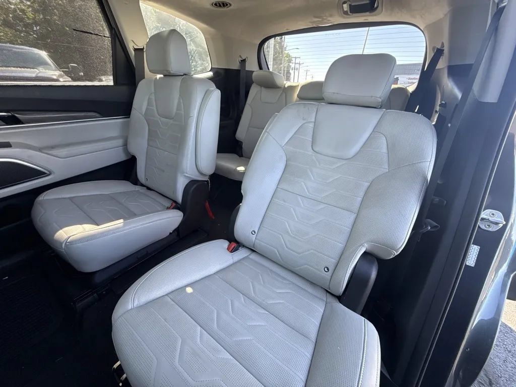 Used 2021 Kia Telluride SX w/ SX Prestige Package AWD/4WD image 9