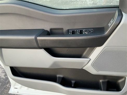 New 2026 Ford F250 XL w/ XL Chrome Package image 11