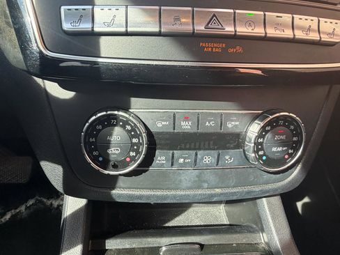 Used 2017 Mercedes-Benz GLS 450 4MATIC image 30
