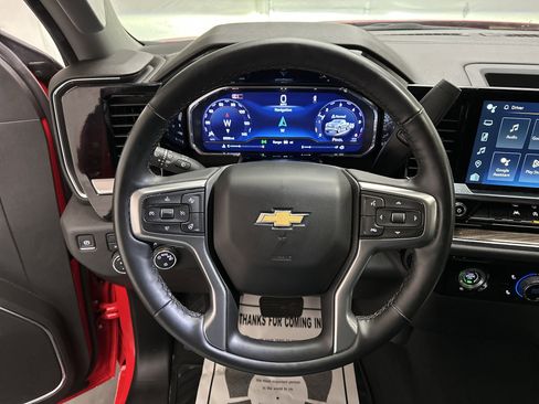 Used 2024 Chevrolet Silverado 1500 LT AWD/4WD image 26