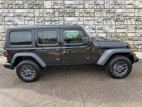 Certified 2024 Jeep Wrangler Sport S image 6