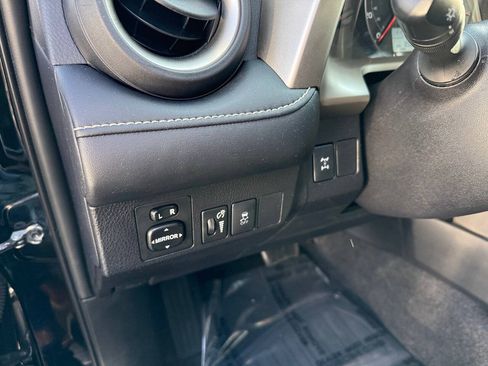 Used 2015 Toyota RAV4 XLE AWD/4WD image 60