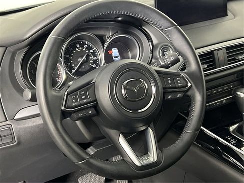 Used 2023 MAZDA CX-9 Touring image 11